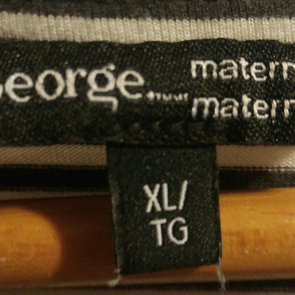 Two striped maternity t shirts dresses - Picture 2 of 4